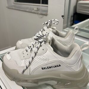 Balenciaga triple S